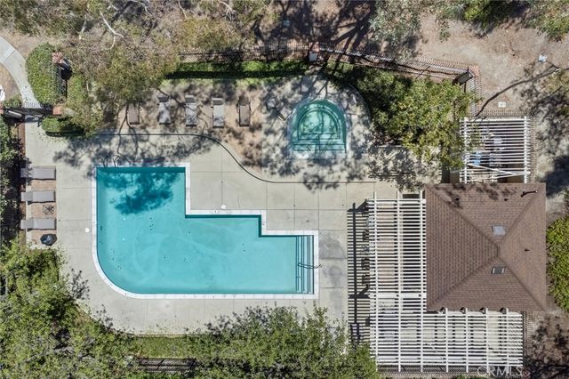 21196 Sierra, Lake Forest, CA 92630