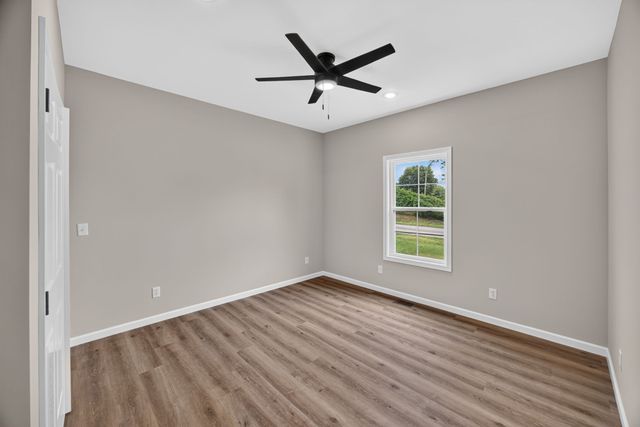208 E Crawford Ave, Monterey, TN 38574