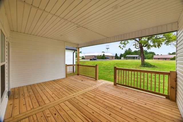 208 E Crawford Ave, Monterey, TN 38574