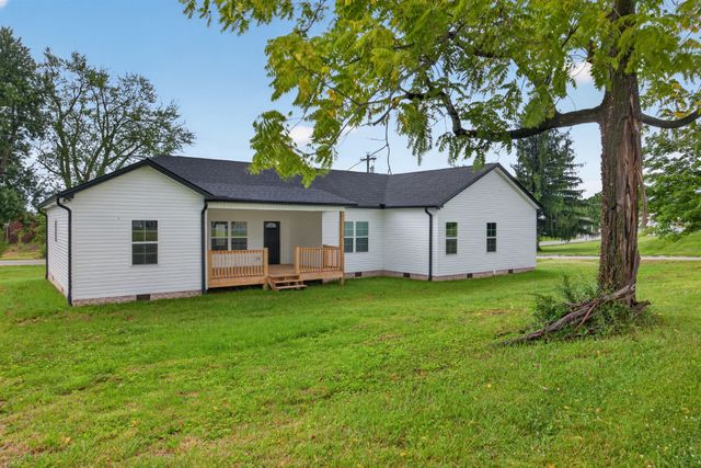 208 E Crawford Ave, Monterey, TN 38574