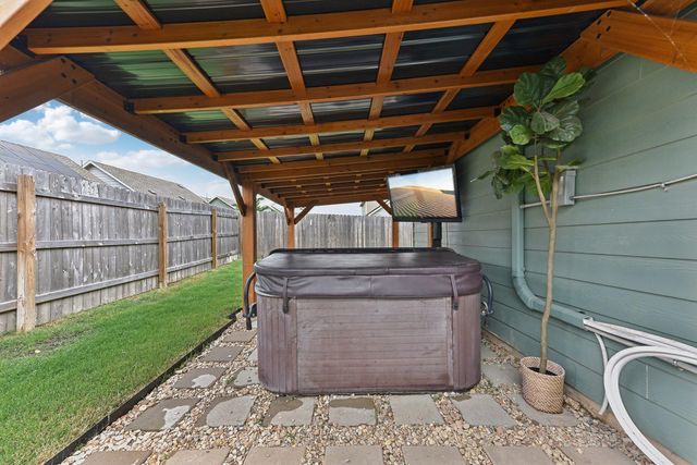 1449 Weatherford LN, Leander, TX 78641