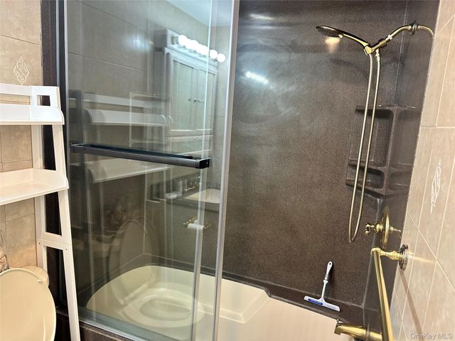 12 Bunnell Place, West Babylon, NY 11704