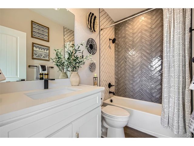 1172 N Picketwire Ln, Pueblo West, CO 81007