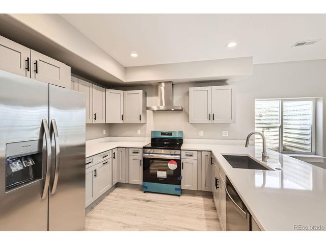 1172 N Picketwire Ln, Pueblo West, CO 81007