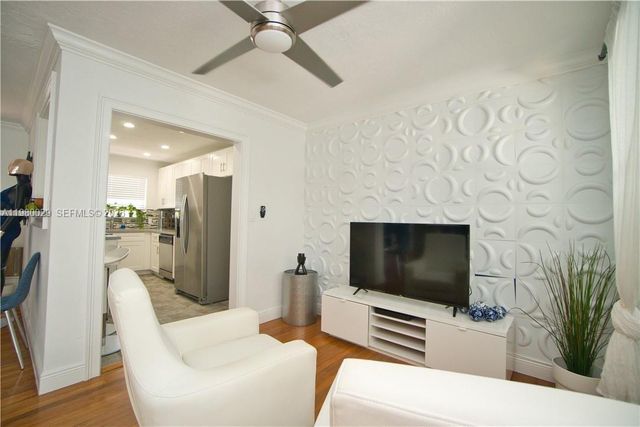 1419 N 16th Ct, Hollywood, FL 33020