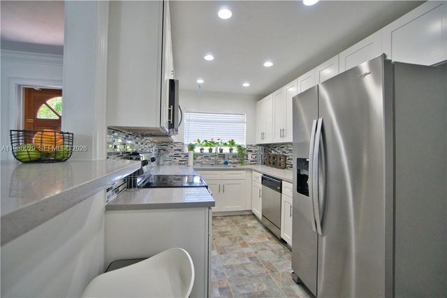 1419 N 16th Ct, Hollywood, FL 33020