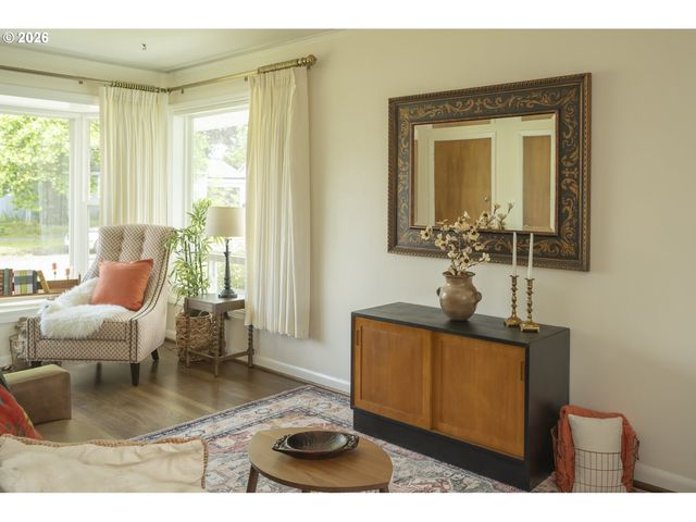 10910 Ne HANCOCK St, Portland, OR 97220