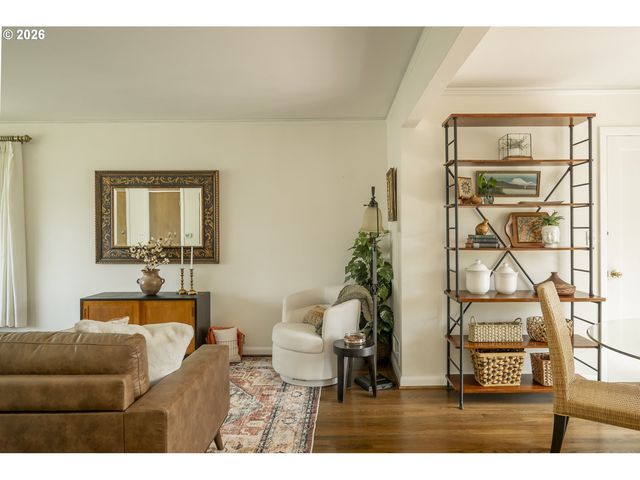 10910 Ne HANCOCK St, Portland, OR 97220