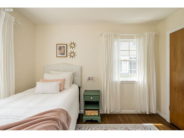 10910 Ne HANCOCK St, Portland, OR 97220