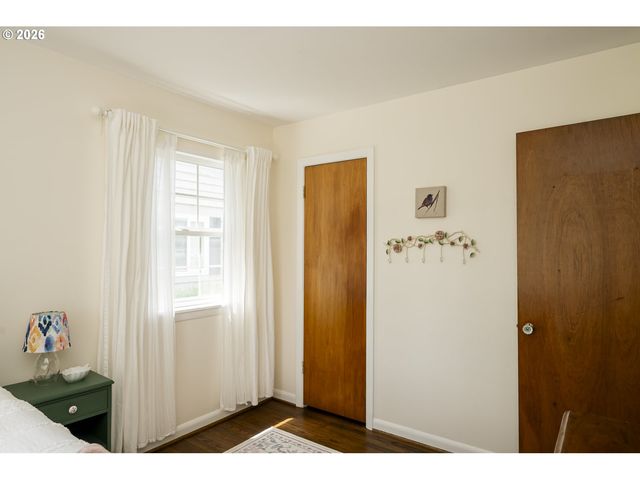 10910 Ne HANCOCK St, Portland, OR 97220