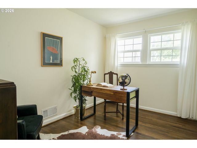 10910 Ne HANCOCK St, Portland, OR 97220