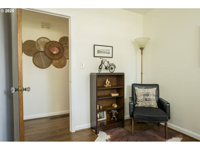 10910 Ne HANCOCK St, Portland, OR 97220