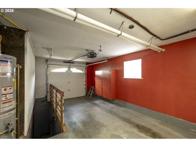 10910 Ne HANCOCK St, Portland, OR 97220