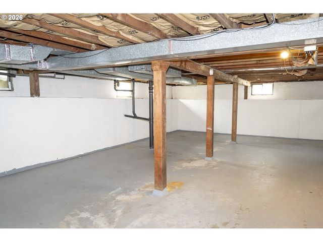10910 Ne HANCOCK St, Portland, OR 97220
