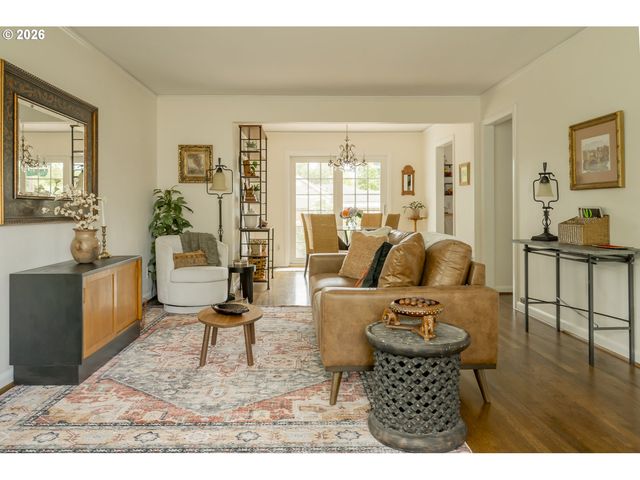 10910 Ne HANCOCK St, Portland, OR 97220