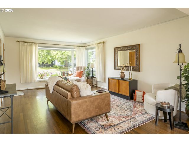 10910 Ne HANCOCK St, Portland, OR 97220