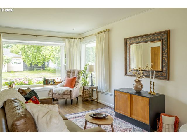 10910 Ne HANCOCK St, Portland, OR 97220