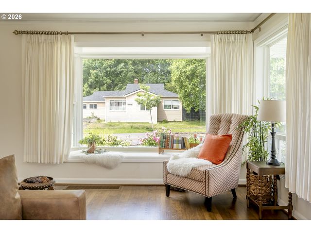 10910 Ne HANCOCK St, Portland, OR 97220