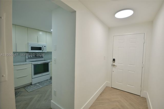 10026 Hammocks Blvd 103-6, Miami, FL 33196