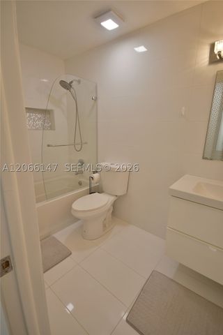 10026 Hammocks Blvd 103-6, Miami, FL 33196