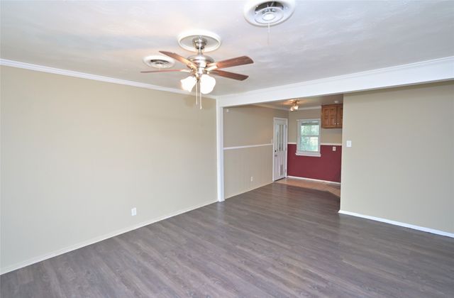 1804 England Road, Arlington, TX 76013