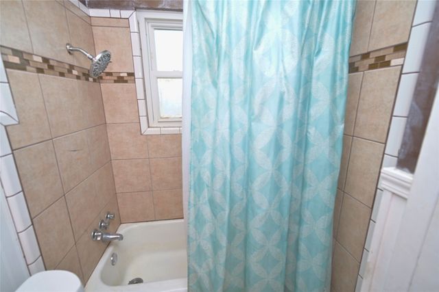 1804 England Road, Arlington, TX 76013