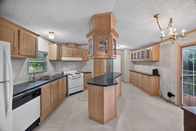 2942 Downing St, Cookeville, TN 38506