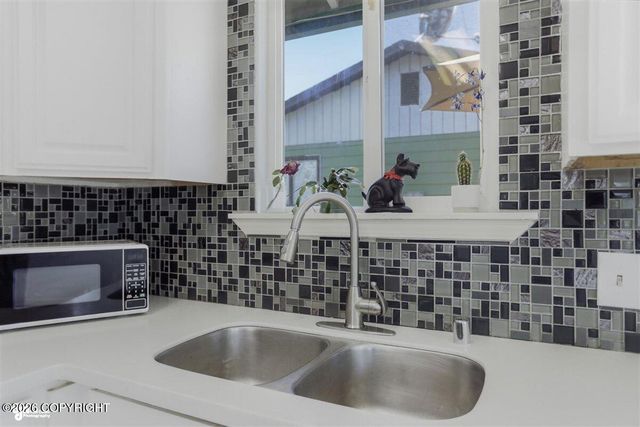 3705 E 18th Avenue, Anchorage, AK 99508