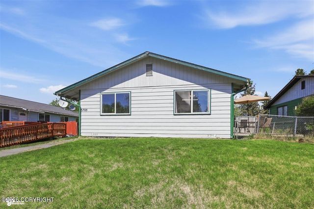 3705 E 18th Avenue, Anchorage, AK 99508
