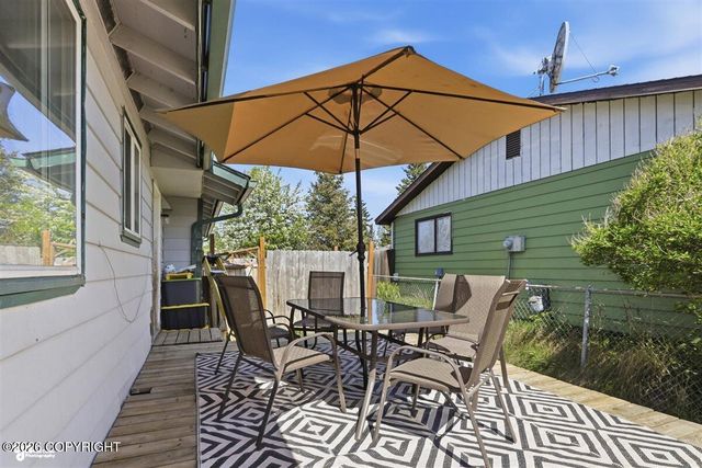 3705 E 18th Avenue, Anchorage, AK 99508