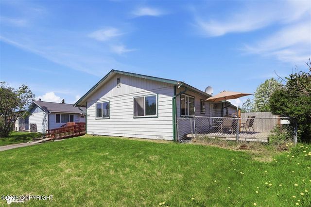3705 E 18th Avenue, Anchorage, AK 99508