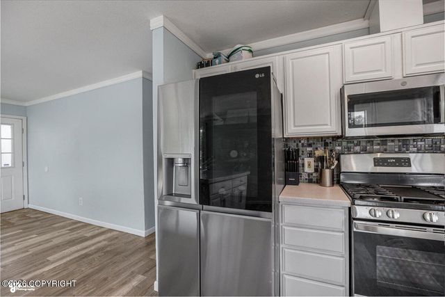 3705 E 18th Avenue, Anchorage, AK 99508