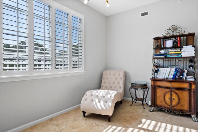 3303 Myrtlewood Circle E, Palm Beach Gardens, FL 33418