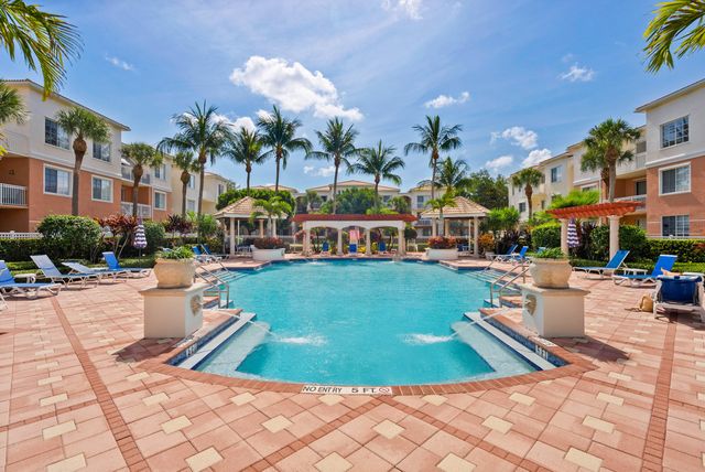 3303 Myrtlewood Circle E, Palm Beach Gardens, FL 33418