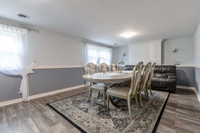 8001 S Thomas Avenue, Bridgeview, IL 60455