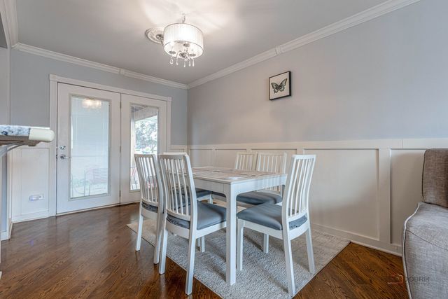 8001 S Thomas Avenue, Bridgeview, IL 60455