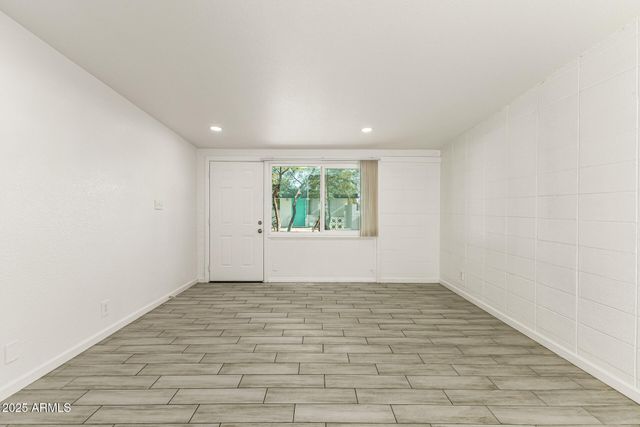 6708 E CHEERY LYNN Road B, Scottsdale, AZ 85251