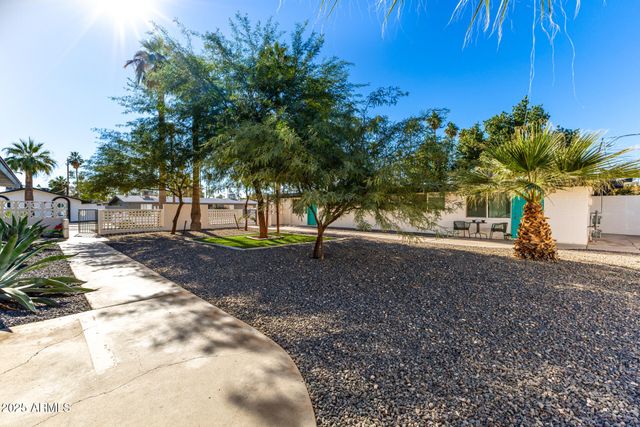 6708 E CHEERY LYNN Road B, Scottsdale, AZ 85251