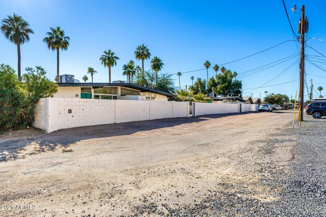 6708 E CHEERY LYNN Road B, Scottsdale, AZ 85251