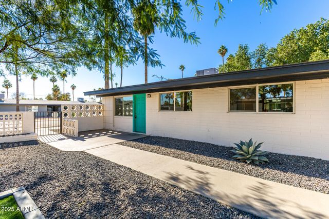 6708 E CHEERY LYNN Road B, Scottsdale, AZ 85251