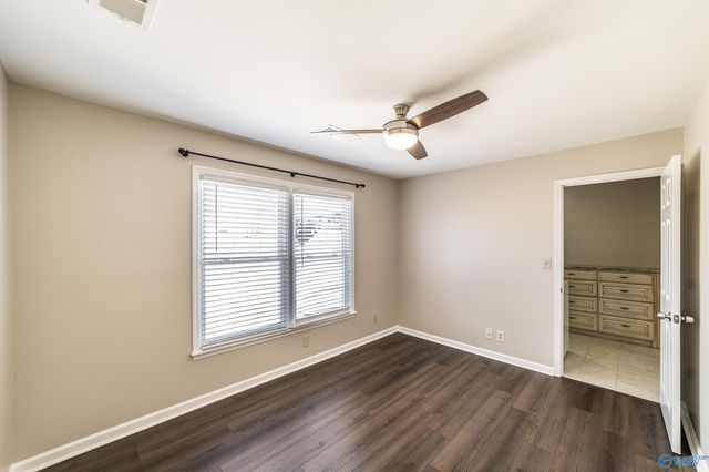 8430 Hogan Drive SE, Huntsville, AL 35802