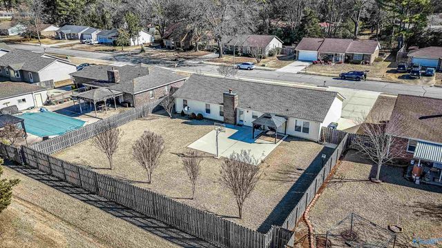 8430 Hogan Drive SE, Huntsville, AL 35802