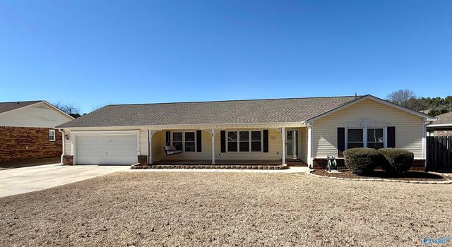 8430 Hogan Drive SE, Huntsville, AL 35802