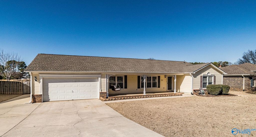 8430 Hogan Drive SE, Huntsville, AL 35802