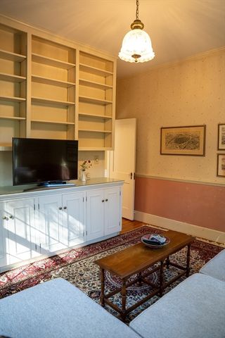 114 Grafton Street, Shrewsbury, MA 01545