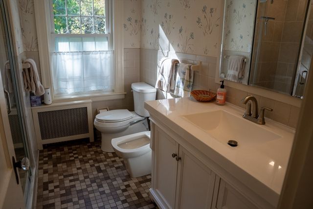 114 Grafton Street, Shrewsbury, MA 01545