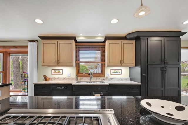 8710 Lakeshore DRIVE, Pleasant Prairie, WI 53158
