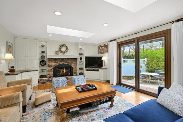 8710 Lakeshore DRIVE, Pleasant Prairie, WI 53158