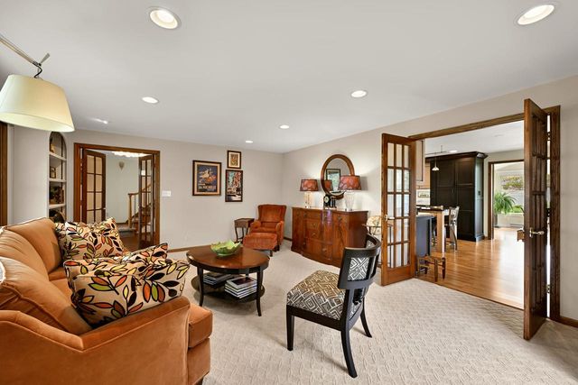 8710 Lakeshore DRIVE, Pleasant Prairie, WI 53158