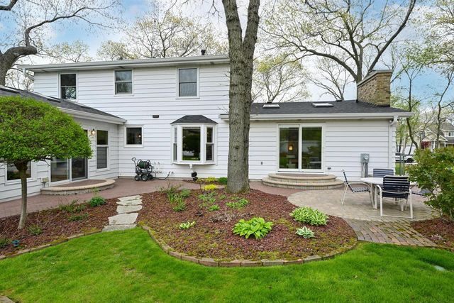 8710 Lakeshore DRIVE, Pleasant Prairie, WI 53158